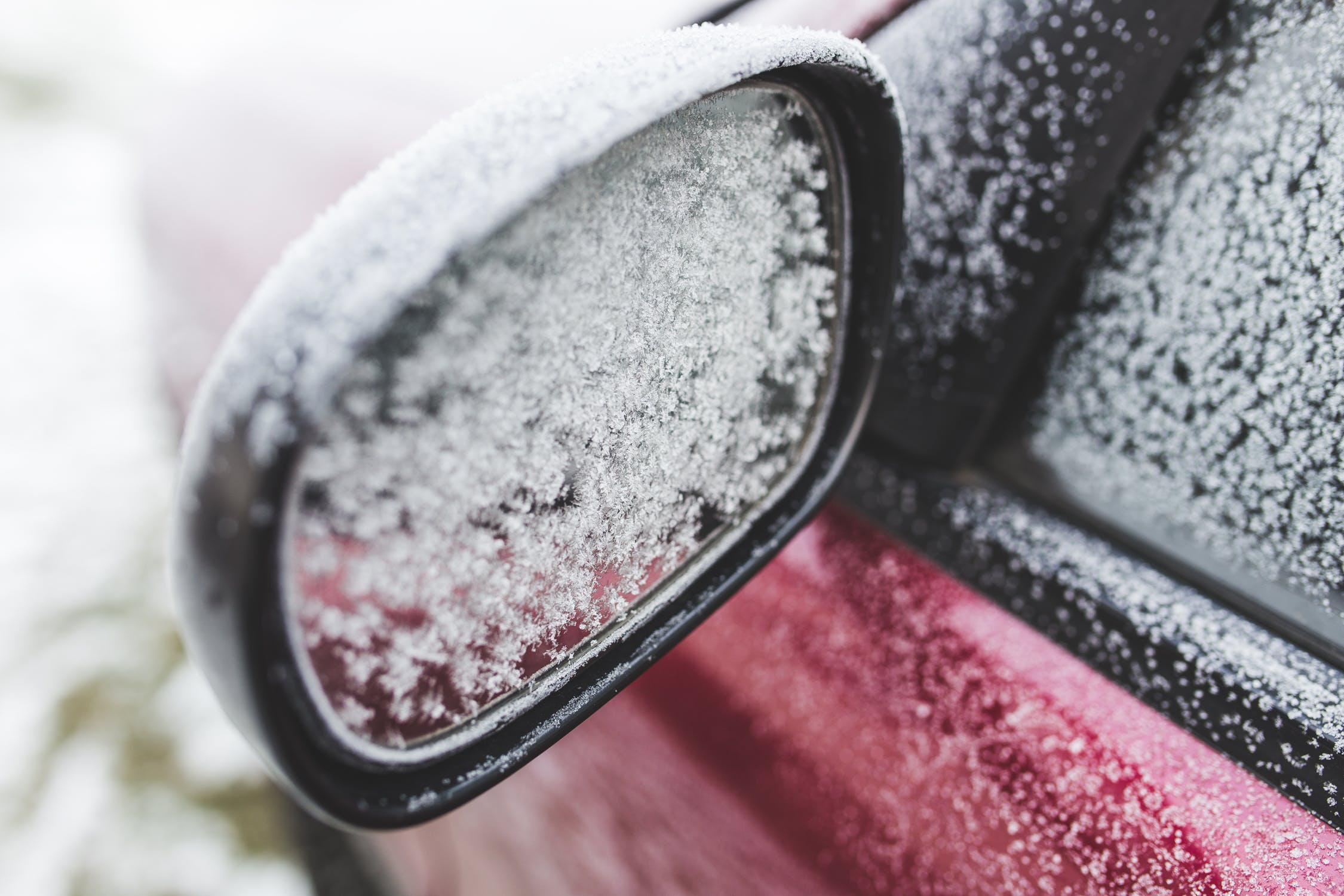 Jak zadbać o auto po zimie?