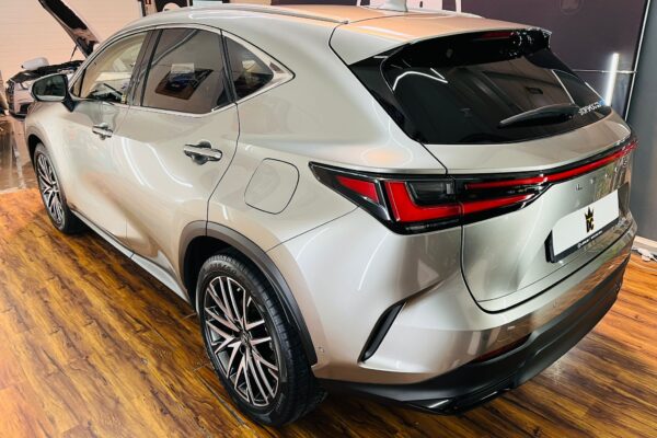 lexus12